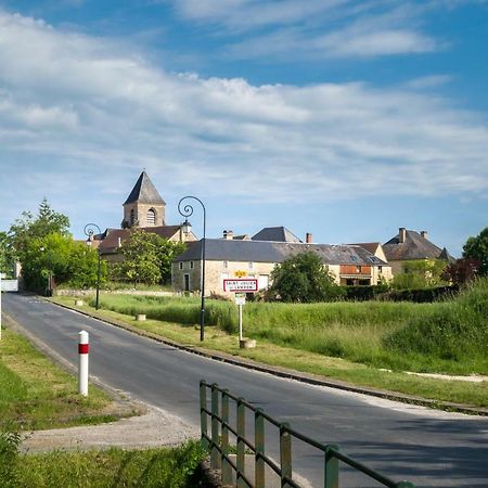 Gite Le Noyer - L'Ancien Vignoble Saint-Julien-de-Lampon Екстериор снимка